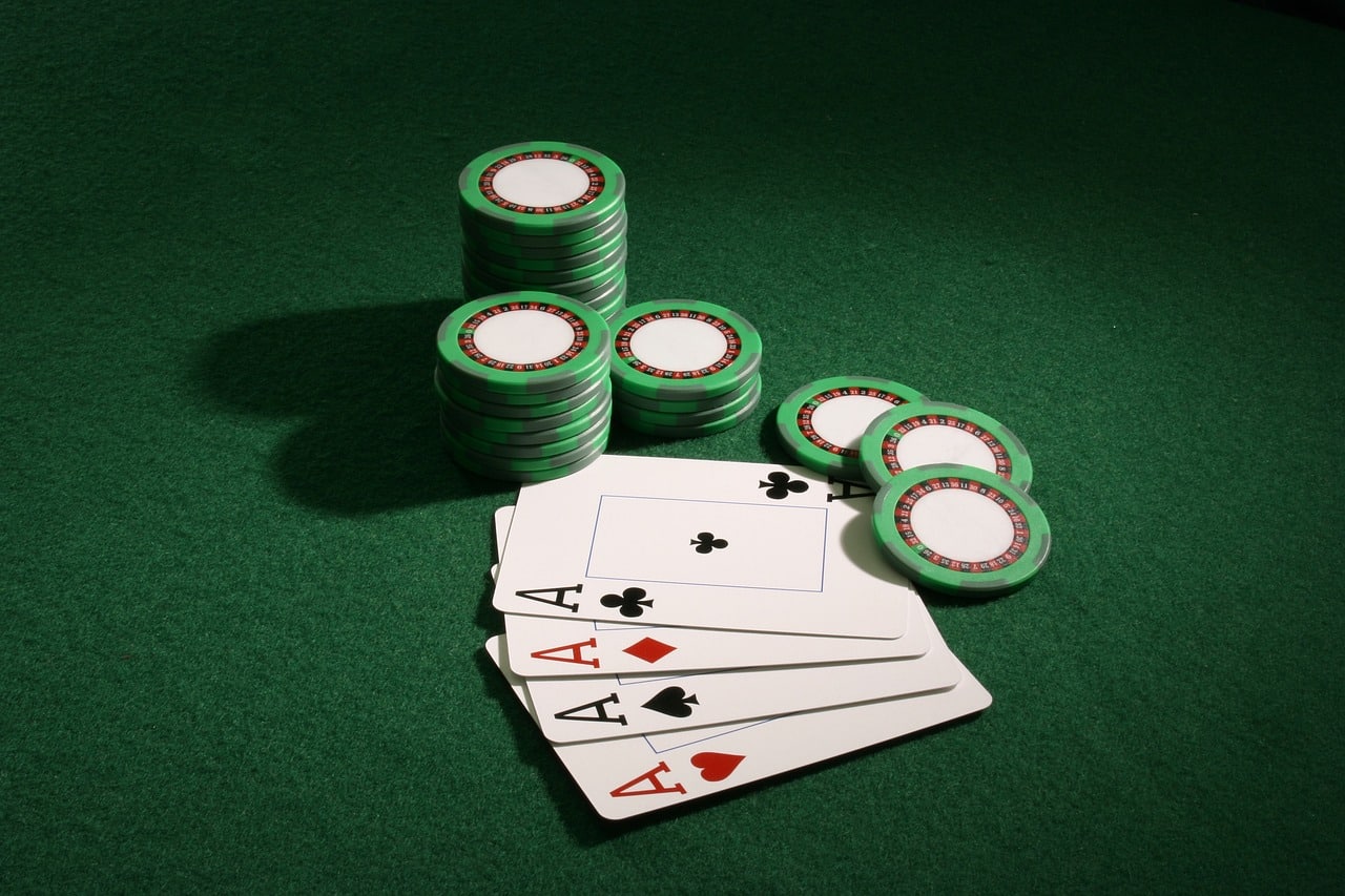 axes, poker, casino-5005087.jpg